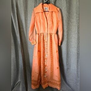 Vintage 1970s 70s Alfred Shaheen Pastel Orange Floral Maxi Dress Long Sleeve 10
